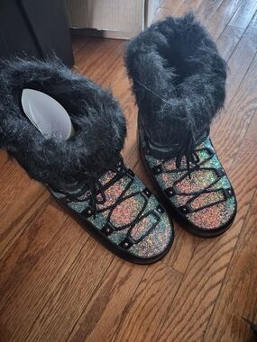 Sparkle Faux-Fur Winter Ankle Boots - Black Glitter